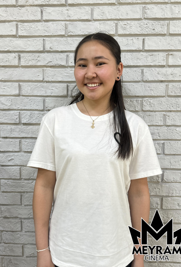 Айару Әбуханова