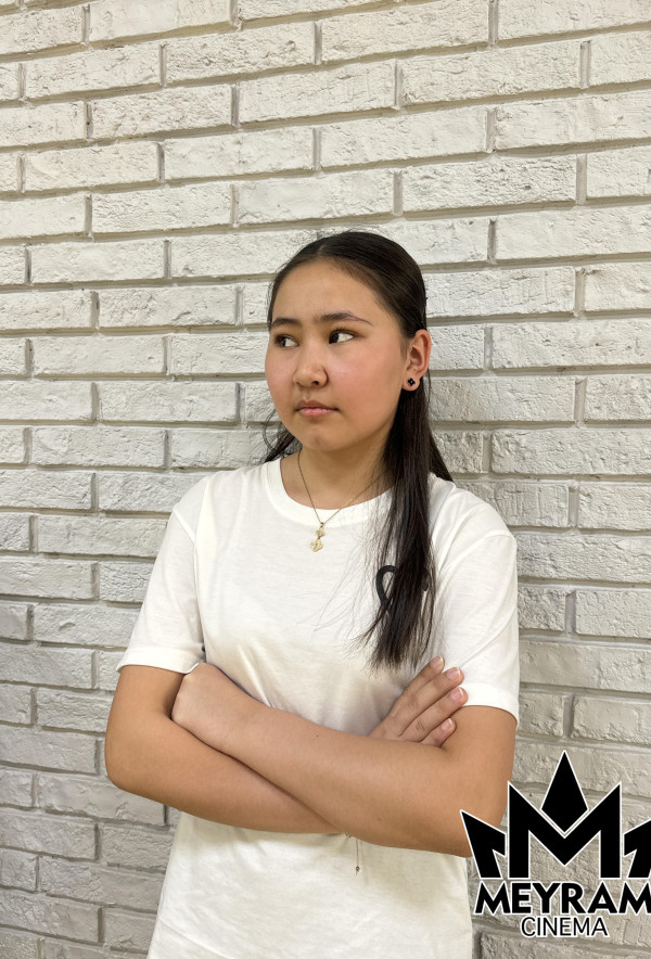 Айару Әбуханова