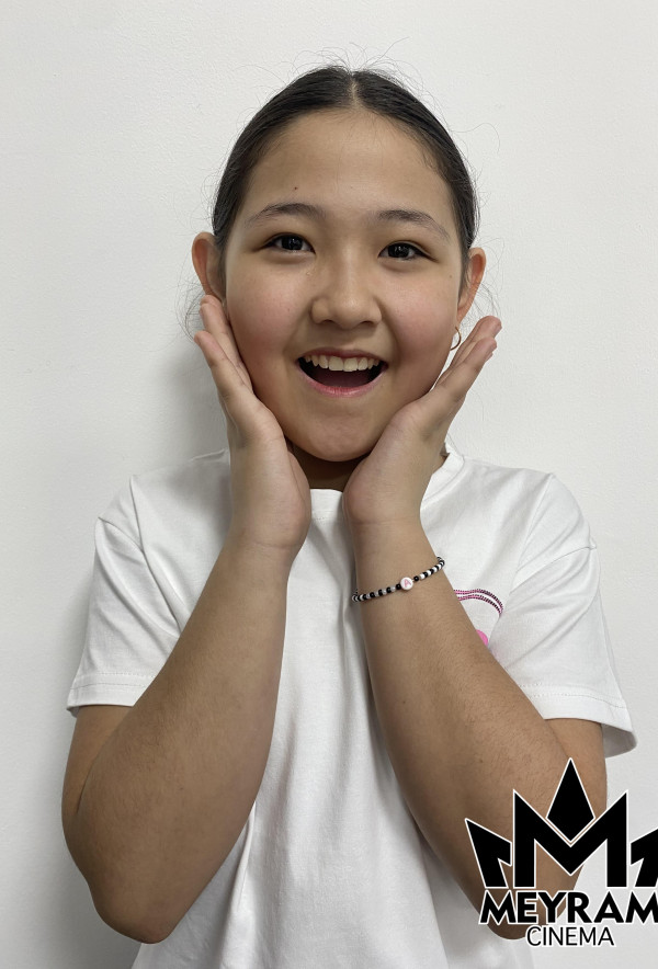 Айша Искакова