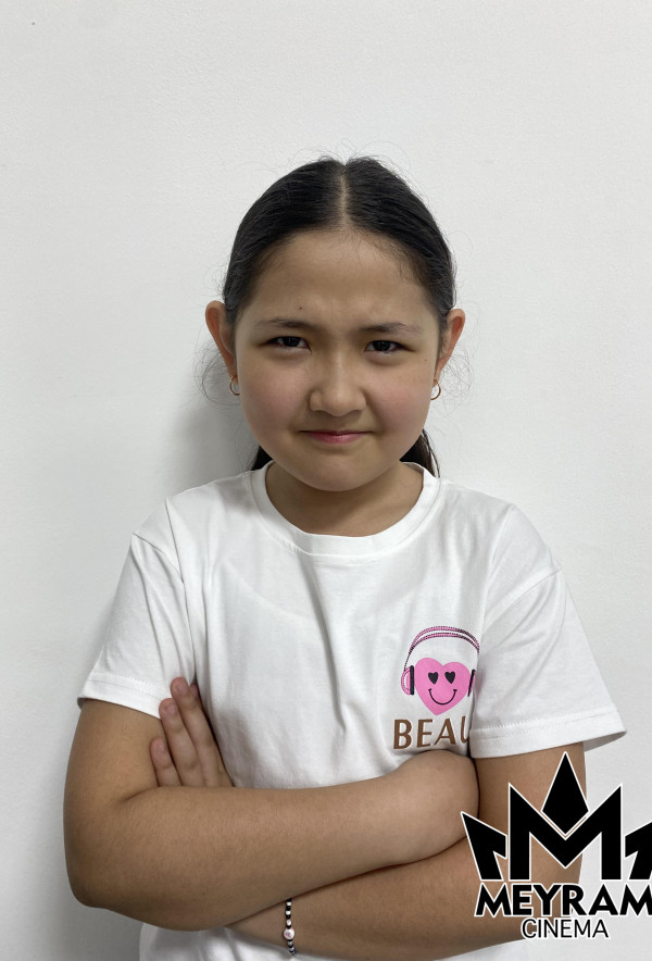 Айша Искакова