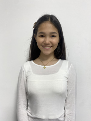 Айсана Азатова