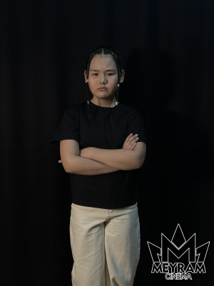 Айзере Мұхит