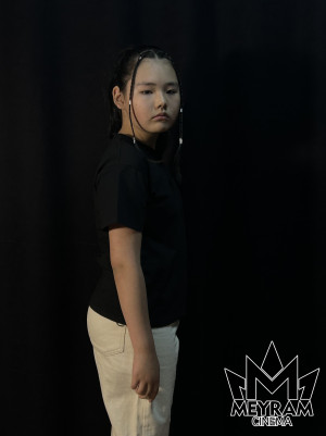 Айзере Мұхит