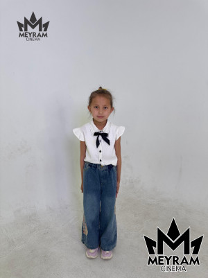 Көркем Елші