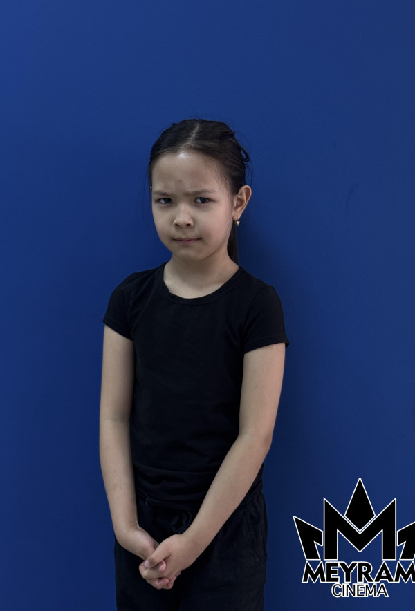 Көркем Уазихан