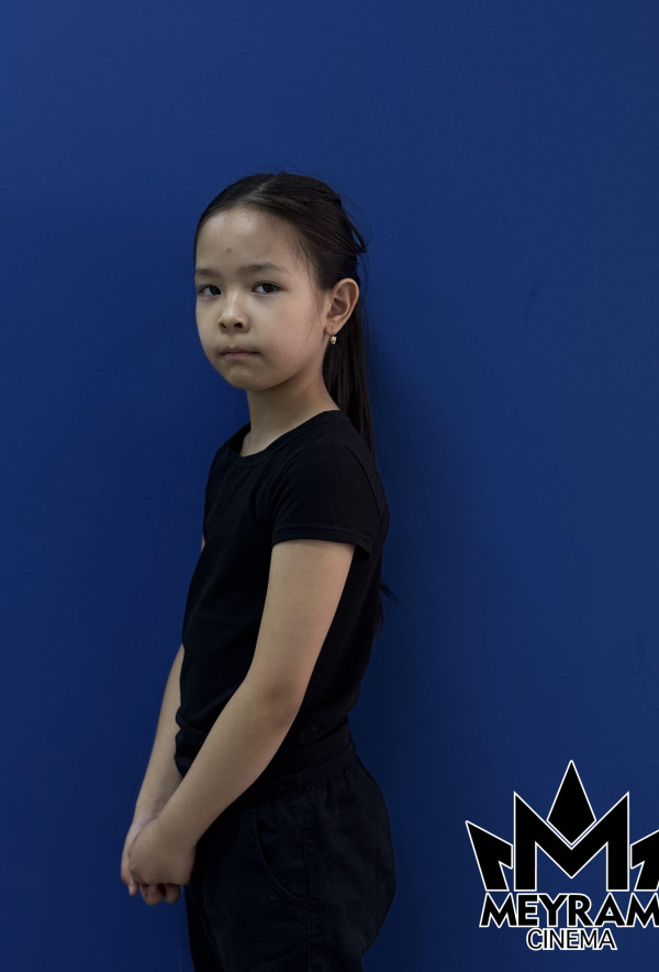 Көркем Уазихан