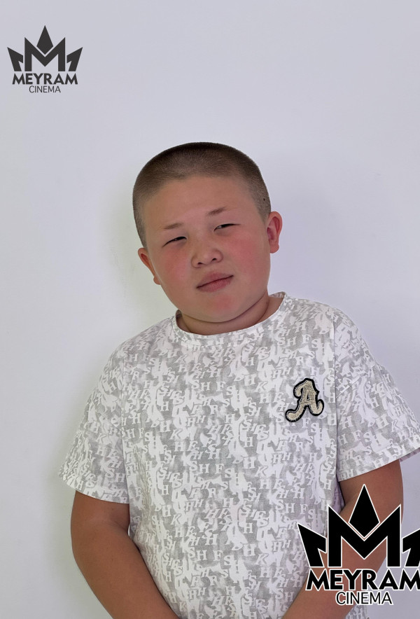 Аслан Фархат