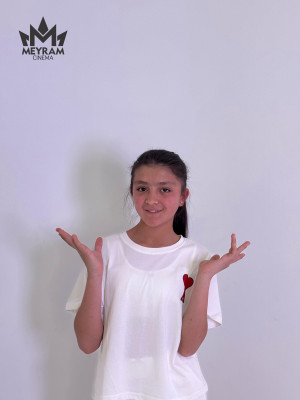 Назмина Ахмадтанова