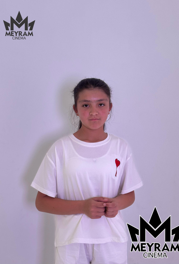 Назмина Ахмадтанова