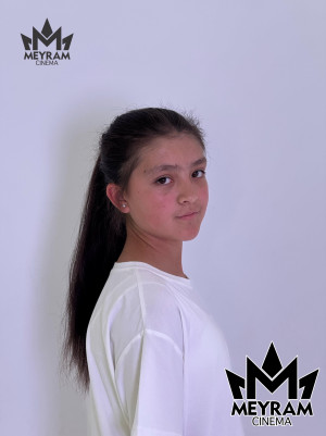 Назмина Ахмадтанова