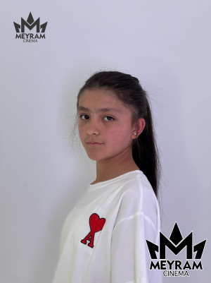 Назмина Ахмадтанова