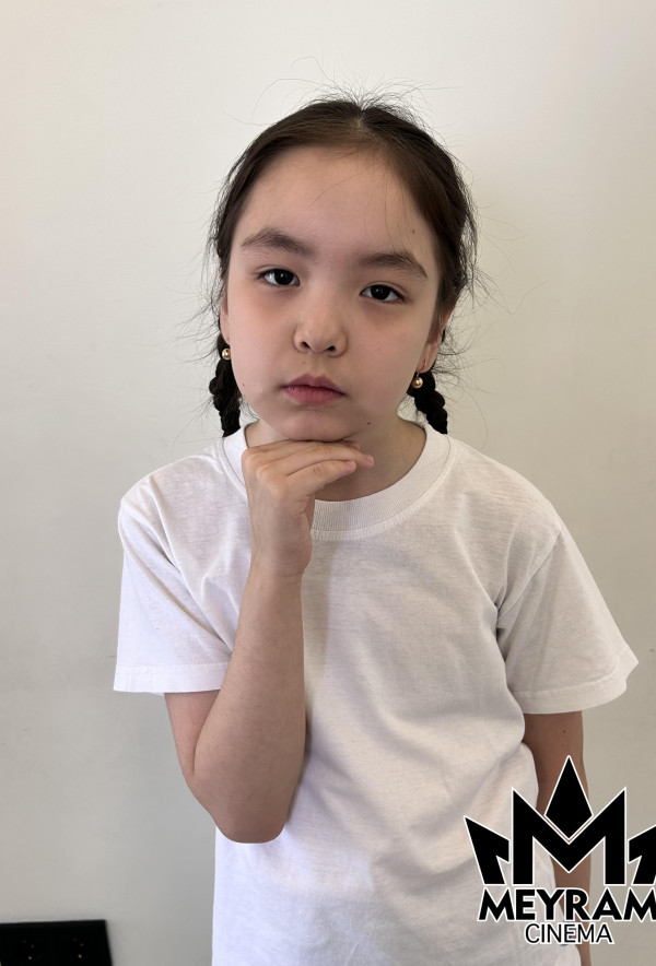 Жансая Момбек