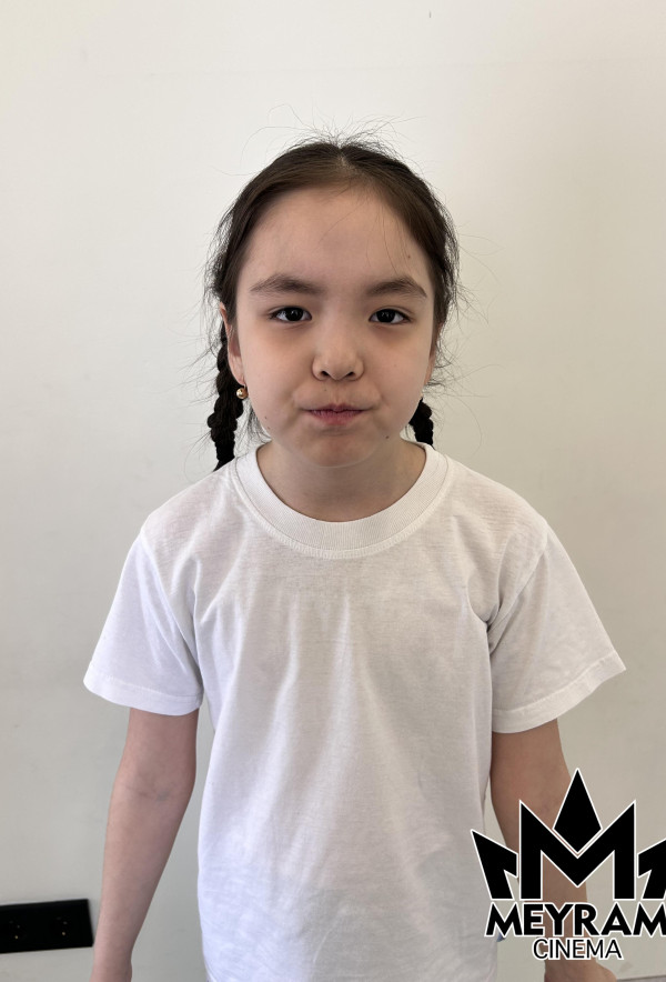 Жансая Момбек