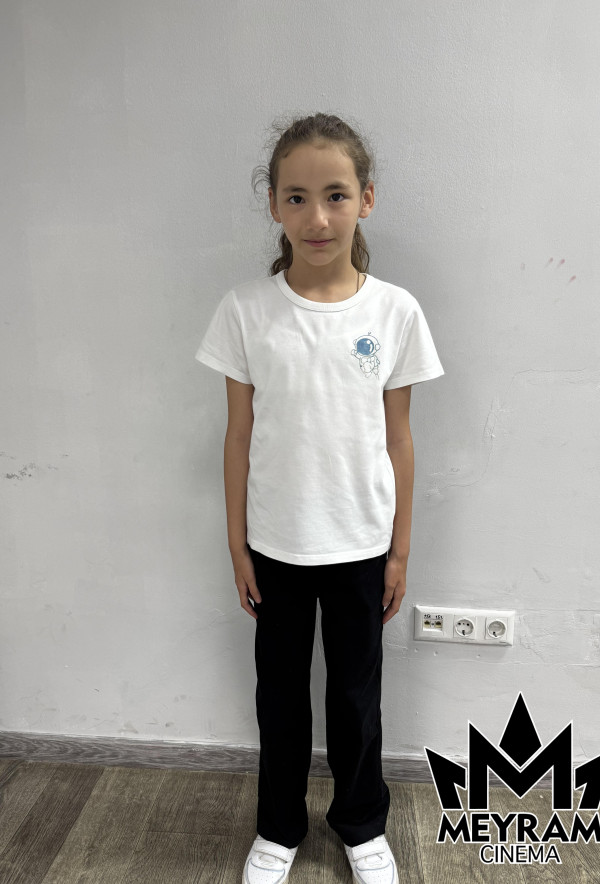 Аймира Әділақын