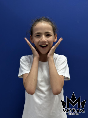 Аймира Әділақын