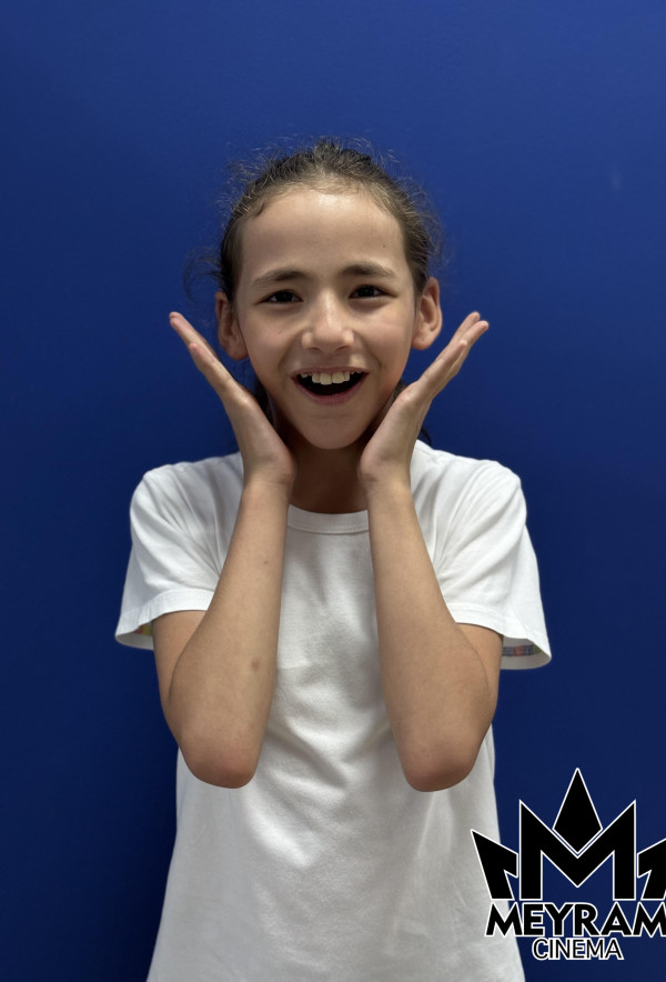 Аймира Әділақын