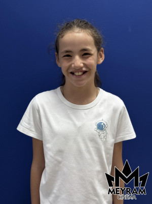 Аймира Әділақын