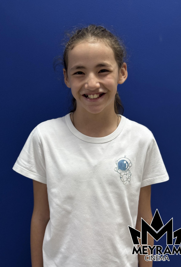 Аймира Әділақын