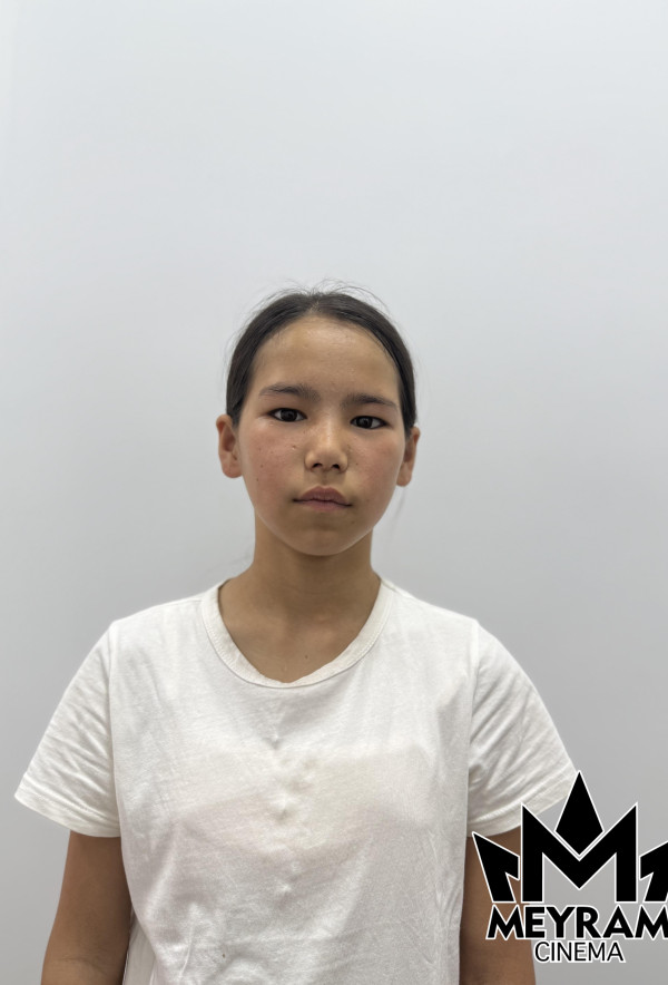 Лаура Жиенбай