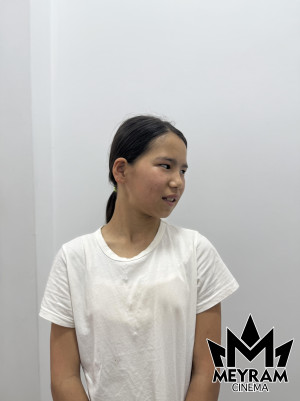 Лаура Жиенбай