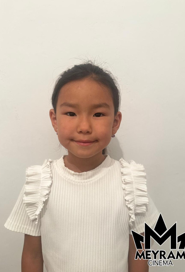 Әмина Шәріпхан