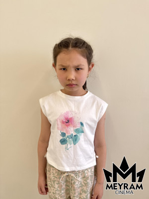 Айнұр Серік