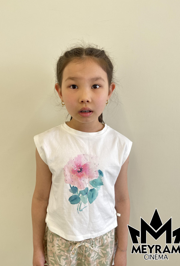 Айнұр Серік