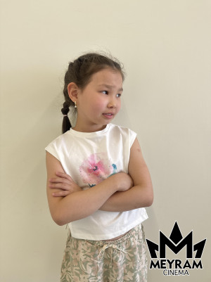 Айнұр Серік