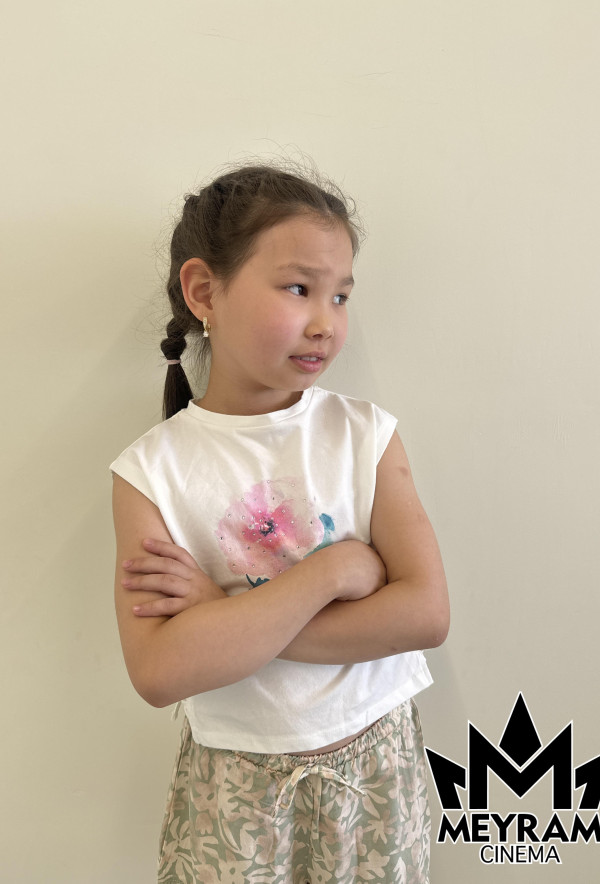 Айнұр Серік