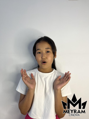 Асмира Дүйсенбек