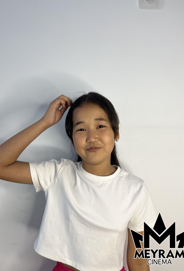 Асмира Дүйсенбек