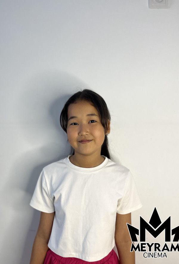 Асмира Дүйсенбек