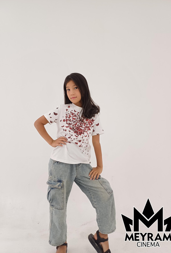 Айша Саттар